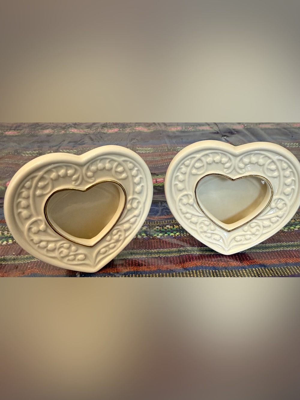 Set of 2 Mini Lenox White Heart-Shaped Ceramic Wall Art Pair with Gold Trim